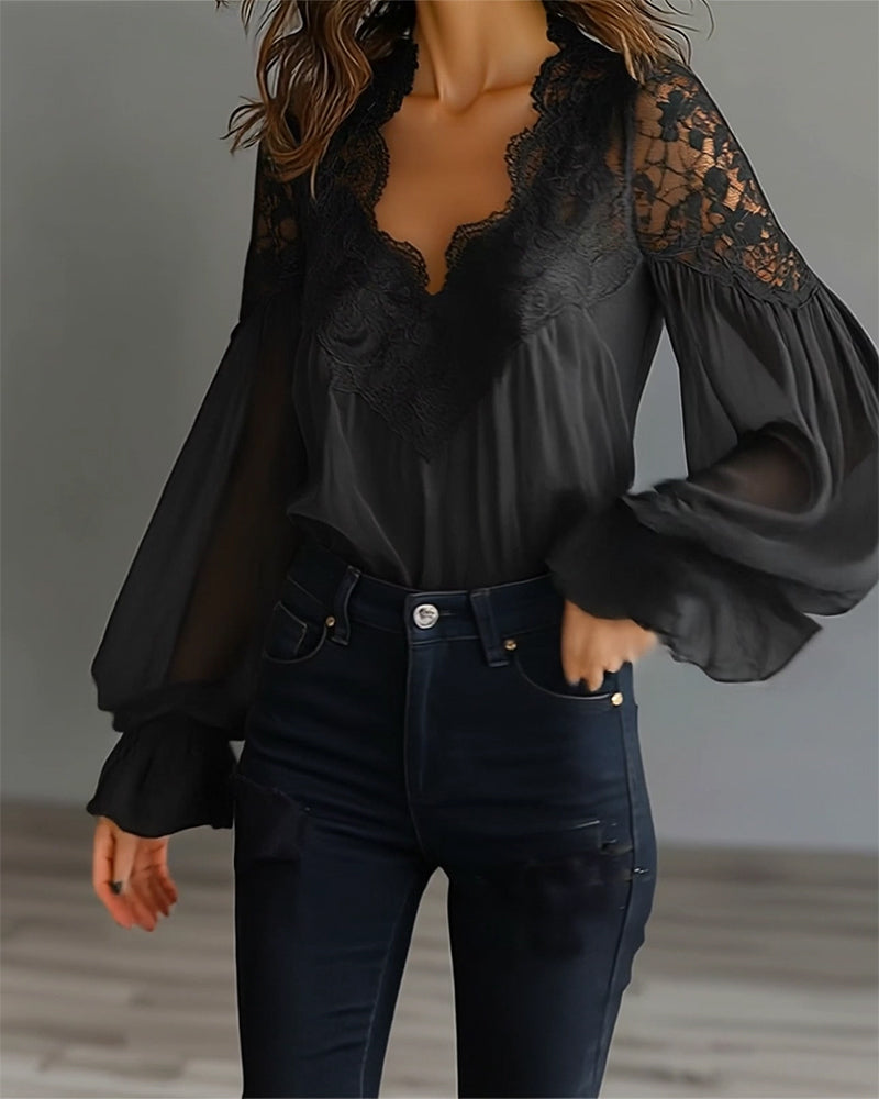 Melina | Blusa con Encaje en Escote y Hombros