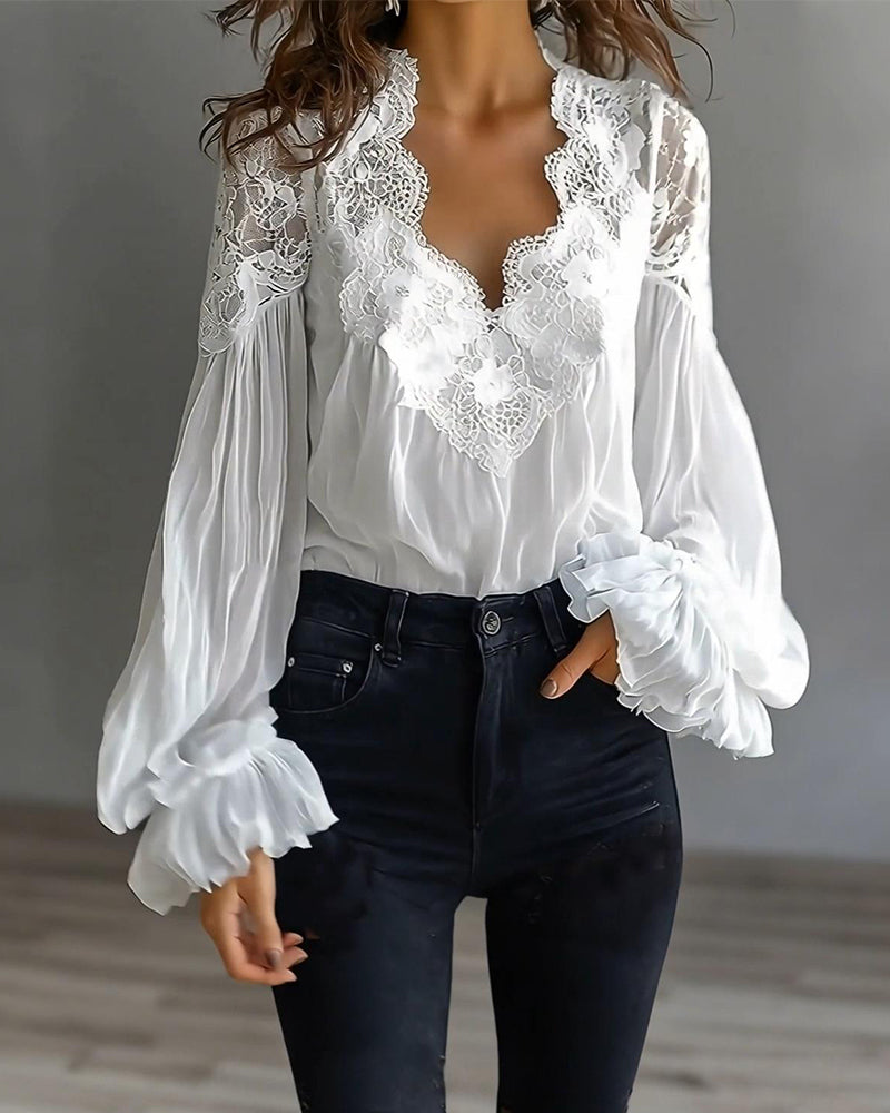 Melina | Blusa con Encaje en Escote y Hombros