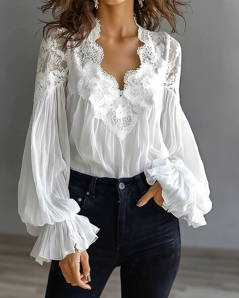 Melina | Blusa con Encaje en Escote y Hombros